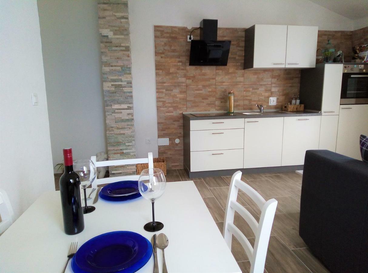 Apartments Kurelja Lastovo Екстер'єр фото