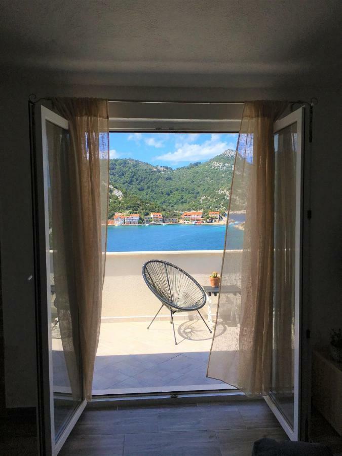 Apartments Kurelja Lastovo Екстер'єр фото